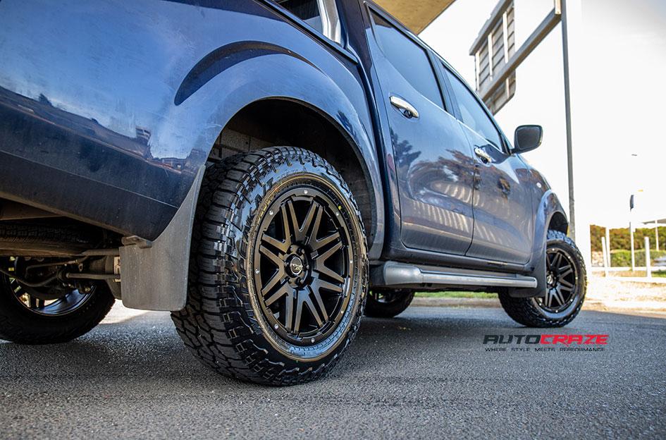 NISSAN NAVARA RAMPAGE SATIN BLACK